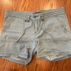 Prana size 4 shorts